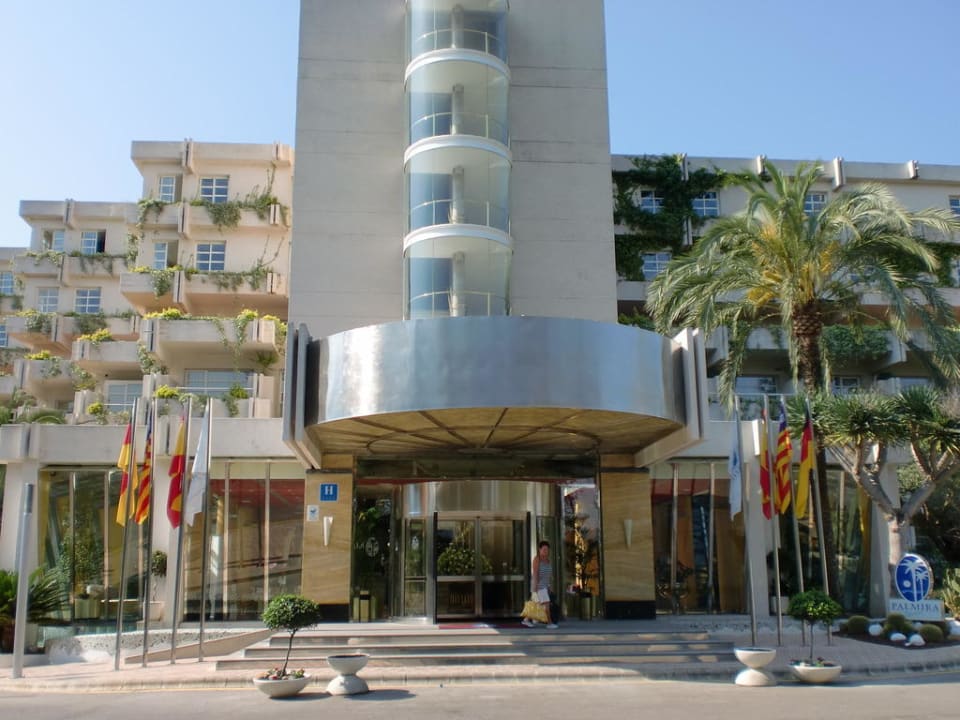 Eingang allsun Hotel Bella Paguera