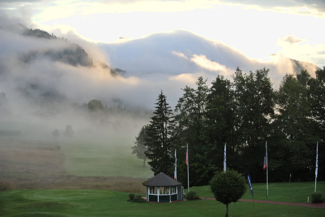 Der Golfplatz im Frühnebel Wohlfühlresort Peternhof