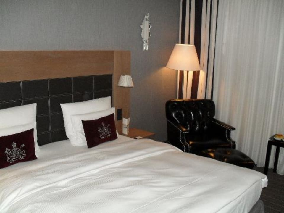 Das Bett Mövenpick Hotel Stuttgart Airport