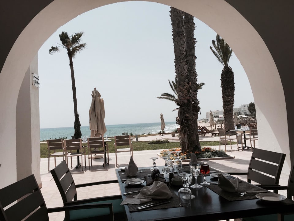 Beim Mittagessen Hotel Bel Azur Thalasso & Bungalows