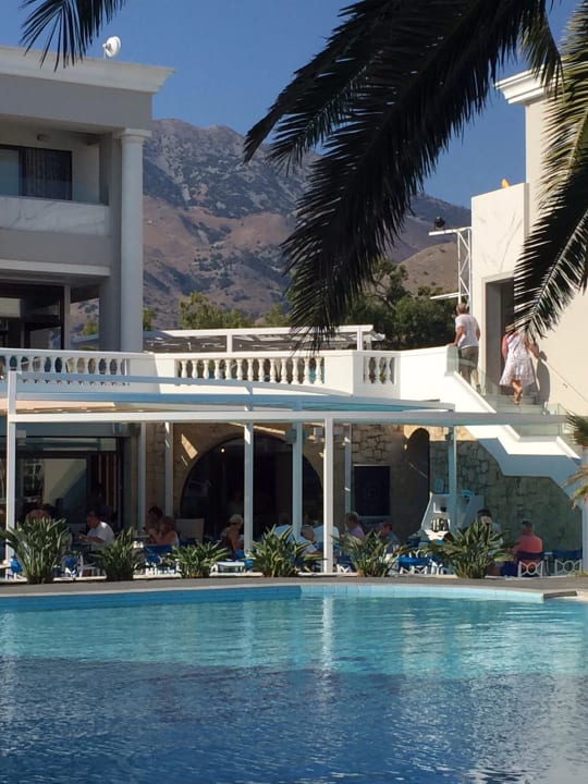 Pool Mythos Palace Resort & Spa