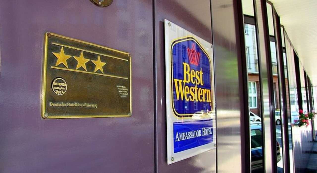 Außenansicht Best Western Ambassador Hotel