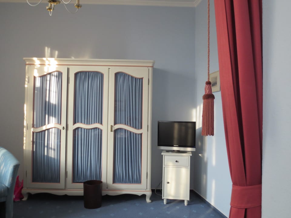 Zimmer + Entertainment Hotel Schwan