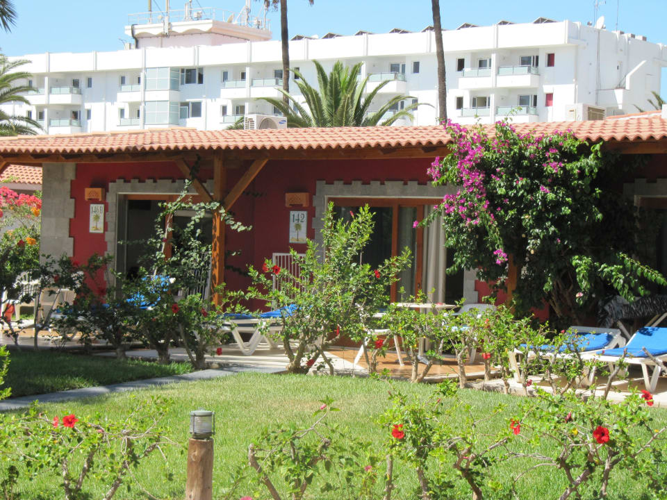 Blick HL Miraflor Suites Hotel