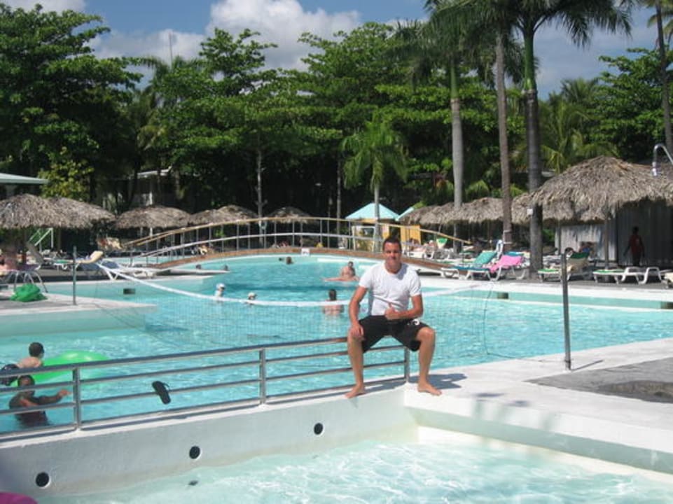 Pool Riu Merengue Playabachata Hotel