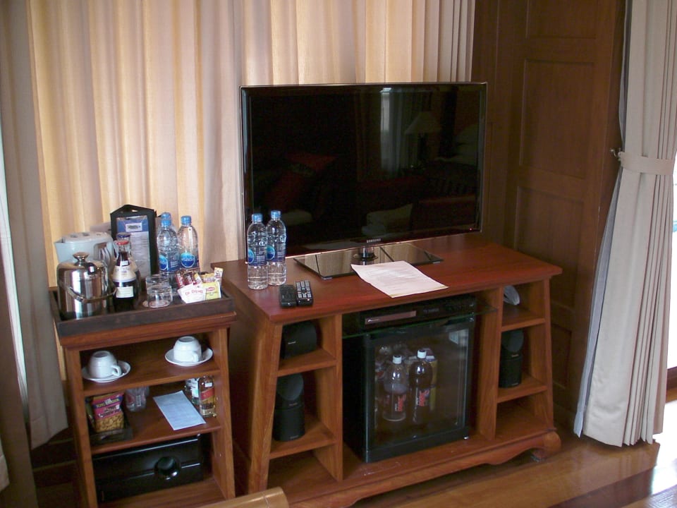 Fernseher und Minibar Pool Villa Koh Chang Paradise Resort & Spa