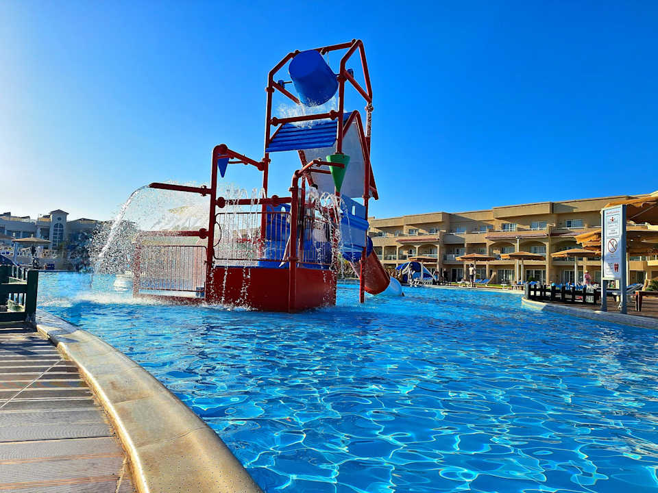 Pool Pickalbatros Royal Moderna Resort-Sharm El Sheikh