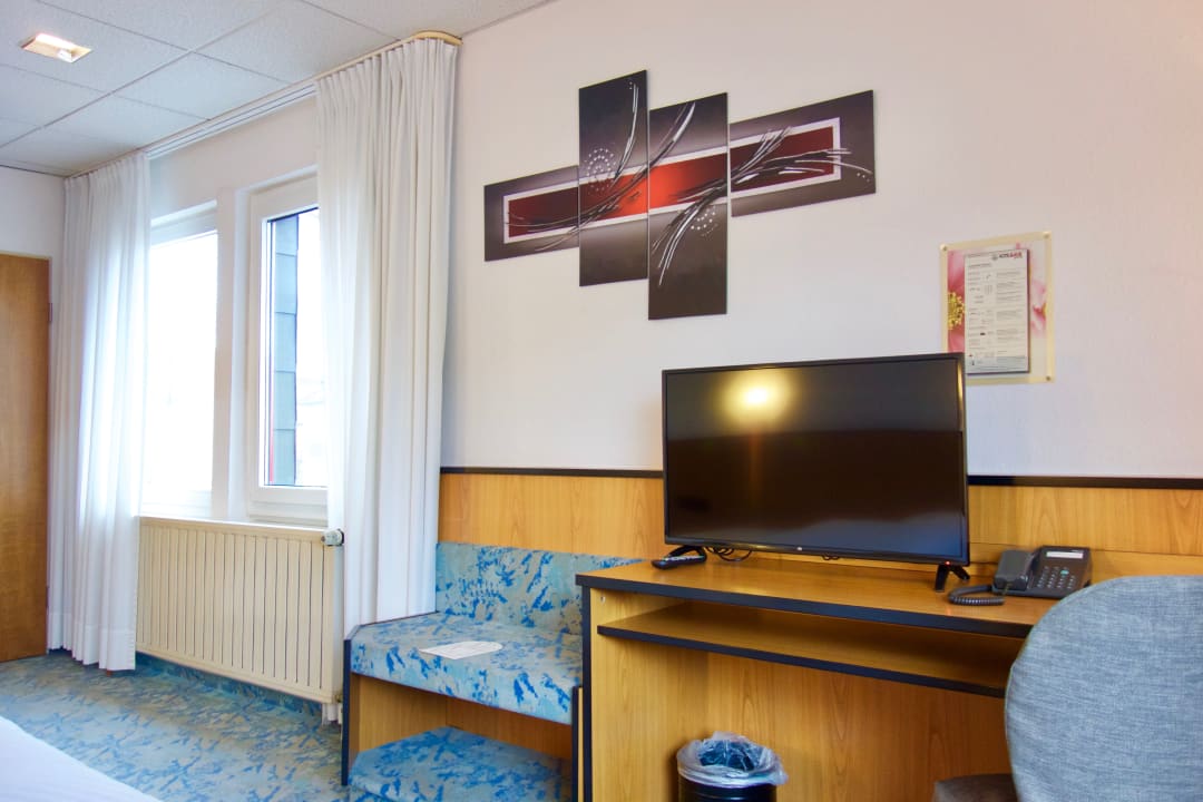 Zimmer BTS Hotel Garni