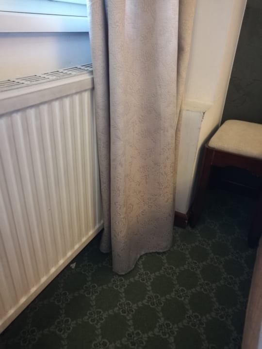 Zimmer Hotel Attaché