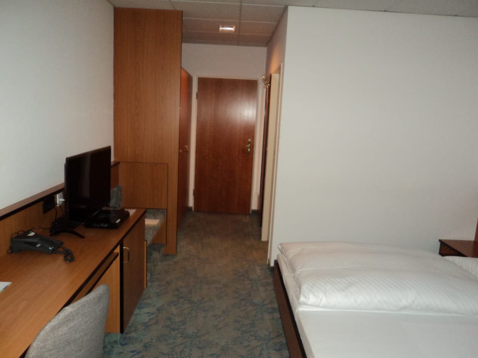 Zimmer BTS Hotel Garni