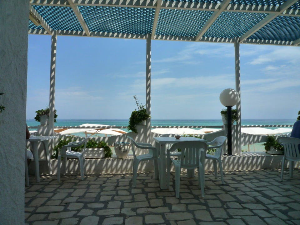 Ausblick beim Mittagessen Hotel El Menchia