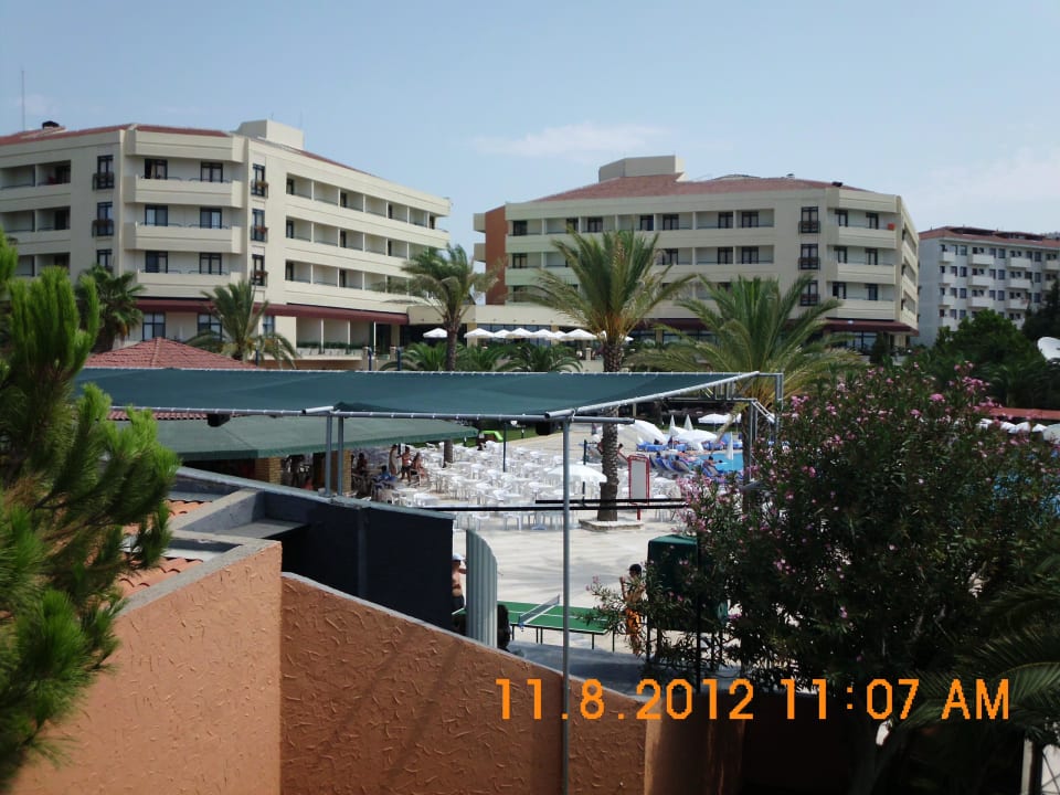 Von den Rutschen oben fotografiert Hotel Miramare Beach