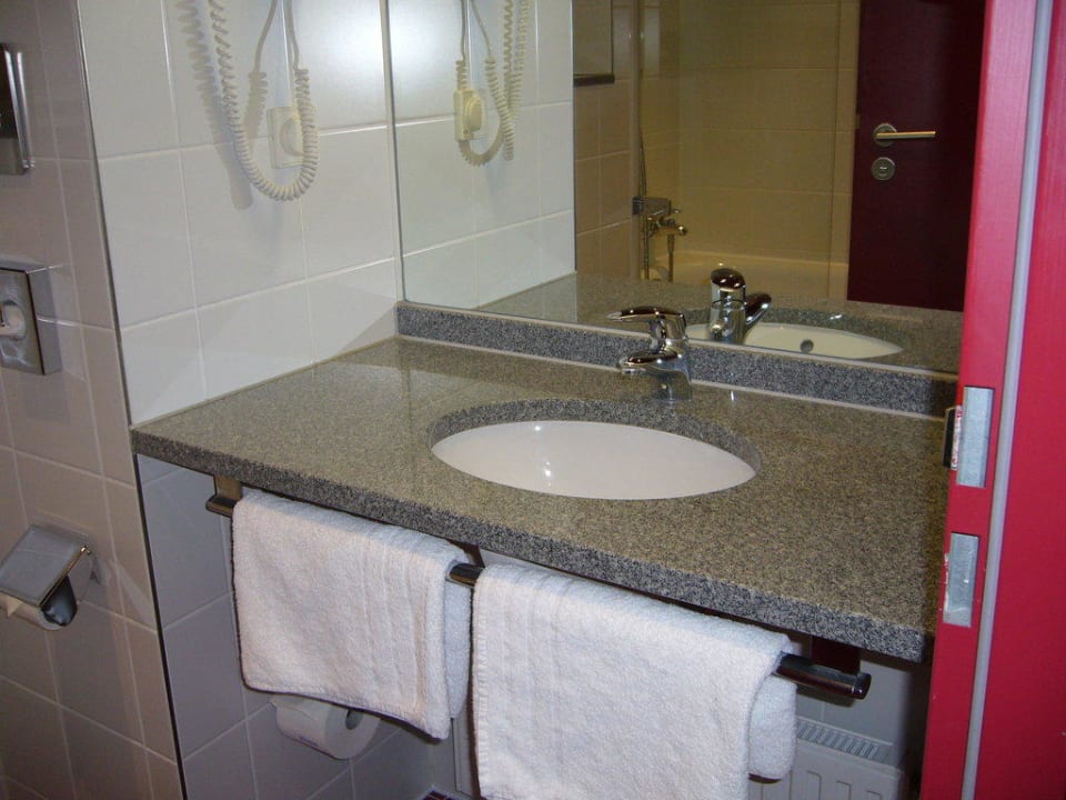 Bad Ramada by Wyndham Essen