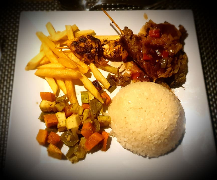 Gastro Coral Sun Beach