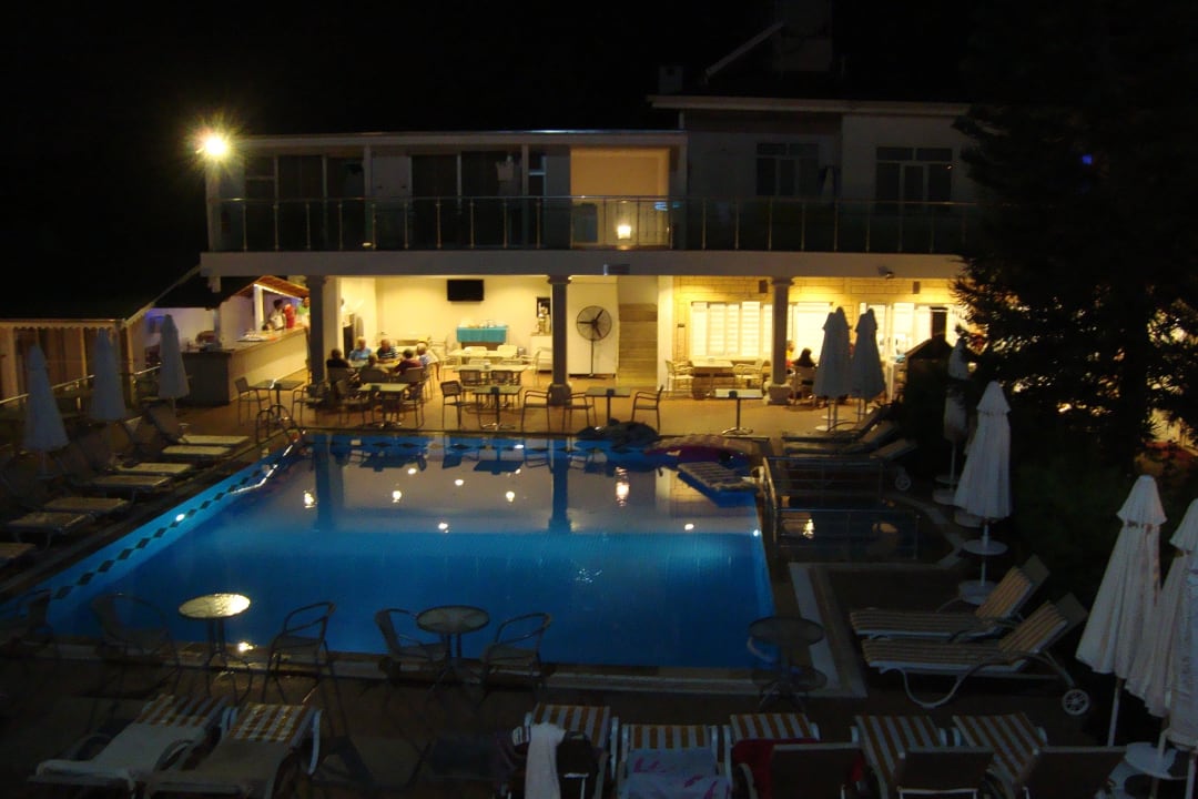 Pool und Barbereich Clover Magic Altınkum Park (Annex Clover Magic Nova Beach)