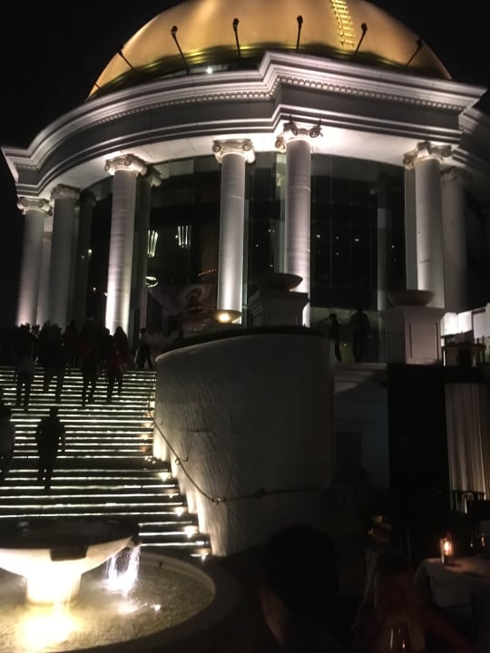 Gastro Tower Club At Lebua