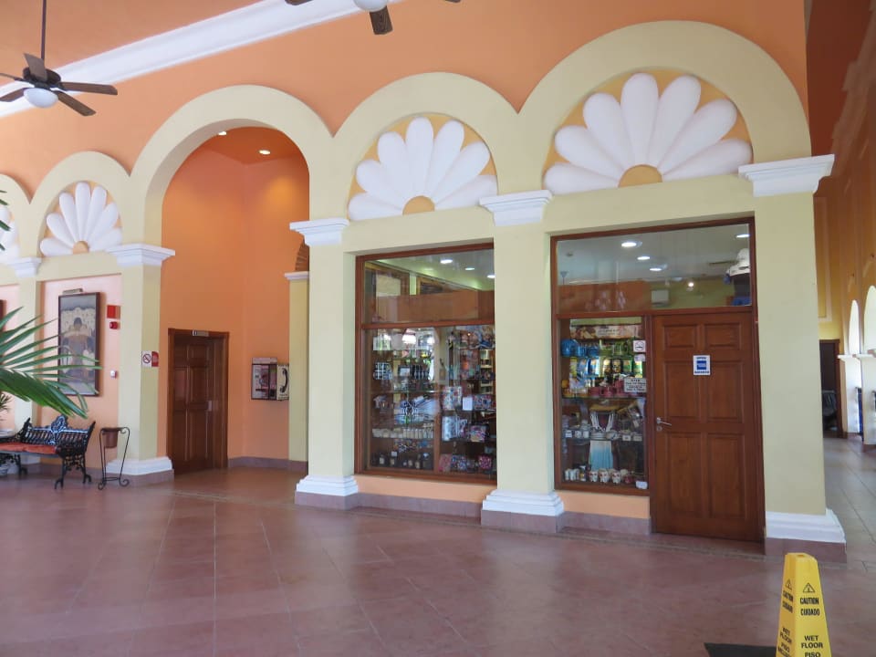 Kleiner Einkaufsladen Hotel Riu Tequila