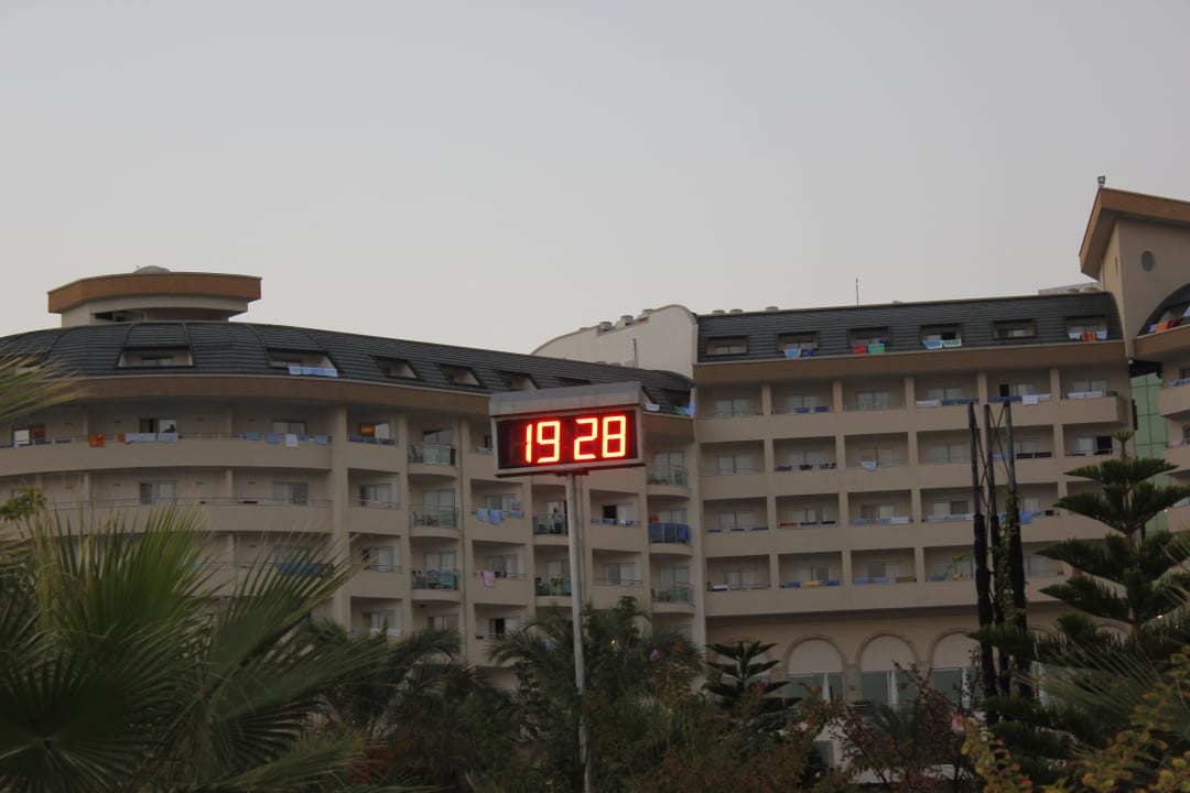 --- Saphir Resort & Spa