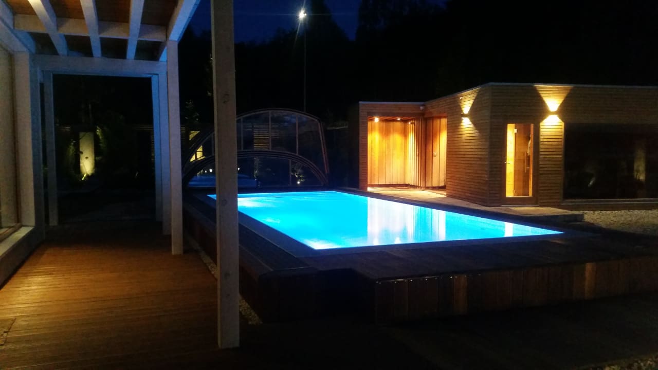 Pool Insel der Sinne