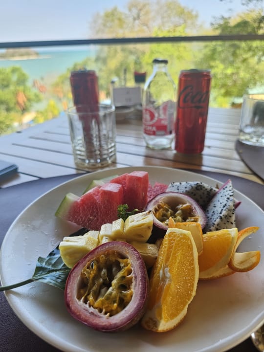 Gastro Island Escape Burasari