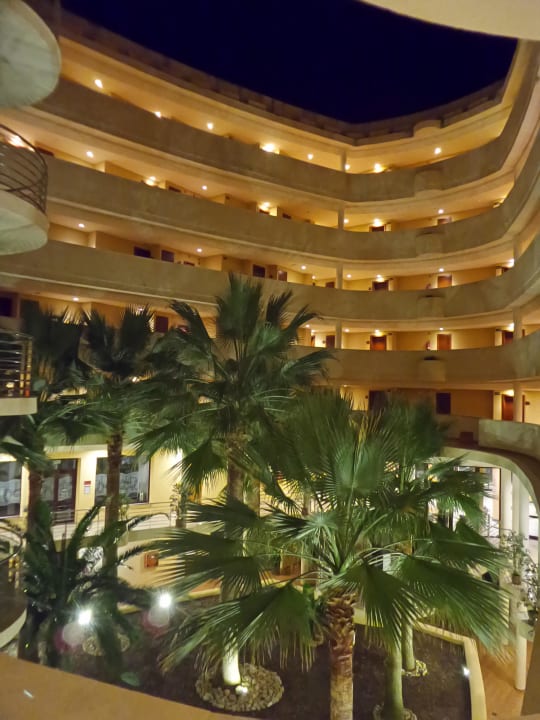 Innenhof  allsun App.-Hotel Orient Beach