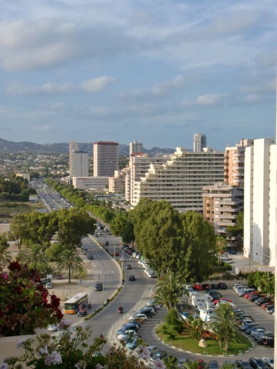 Blick auf die Hotelzone RH Ifach
