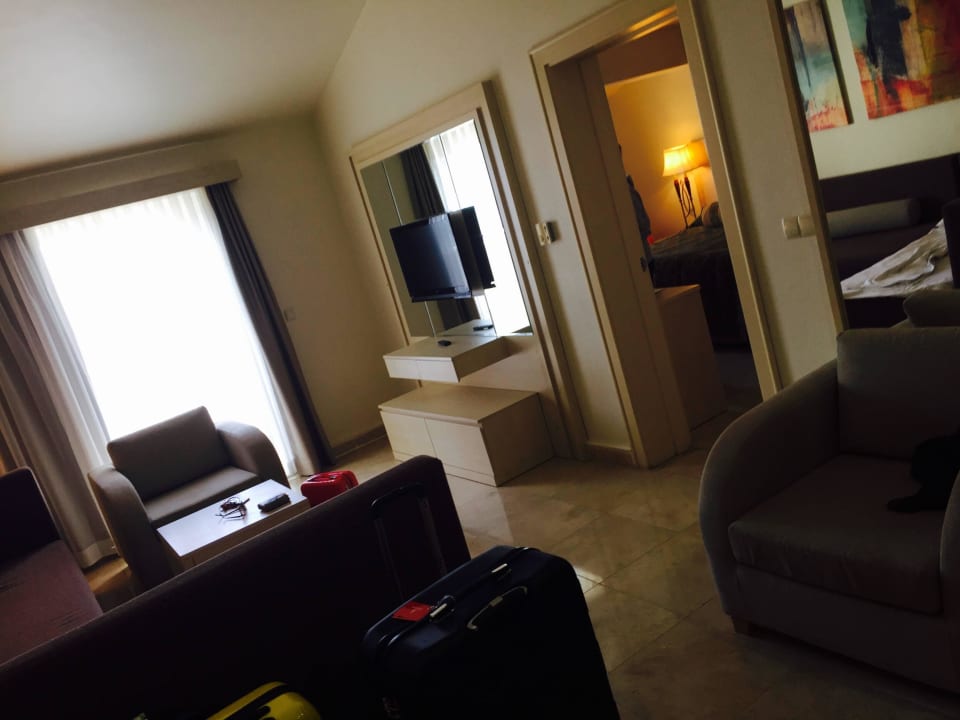 Wohnraum in der Suite PALOMA Perissia