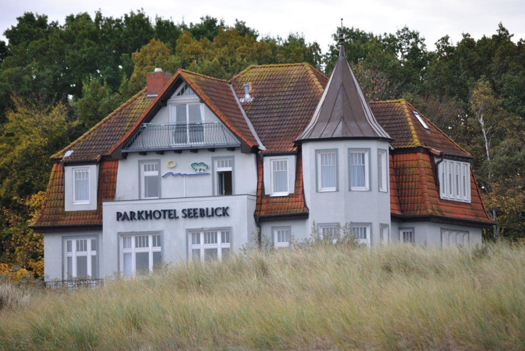 Parkhotel Seeblick  Parkhotel Seeblick