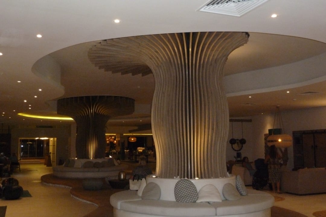 Lobby Design Plus Seya Beach Hotel