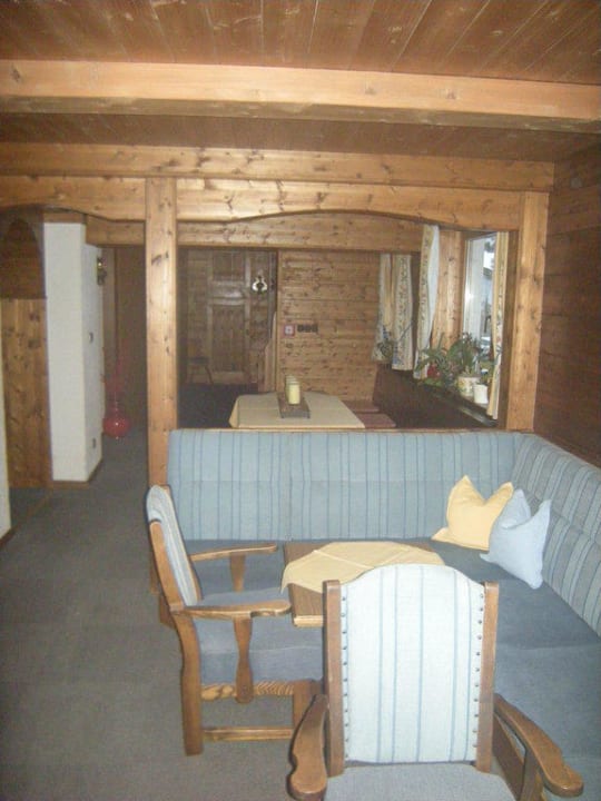 Aufenthaltsraum Hohe Burg Alpengasthof