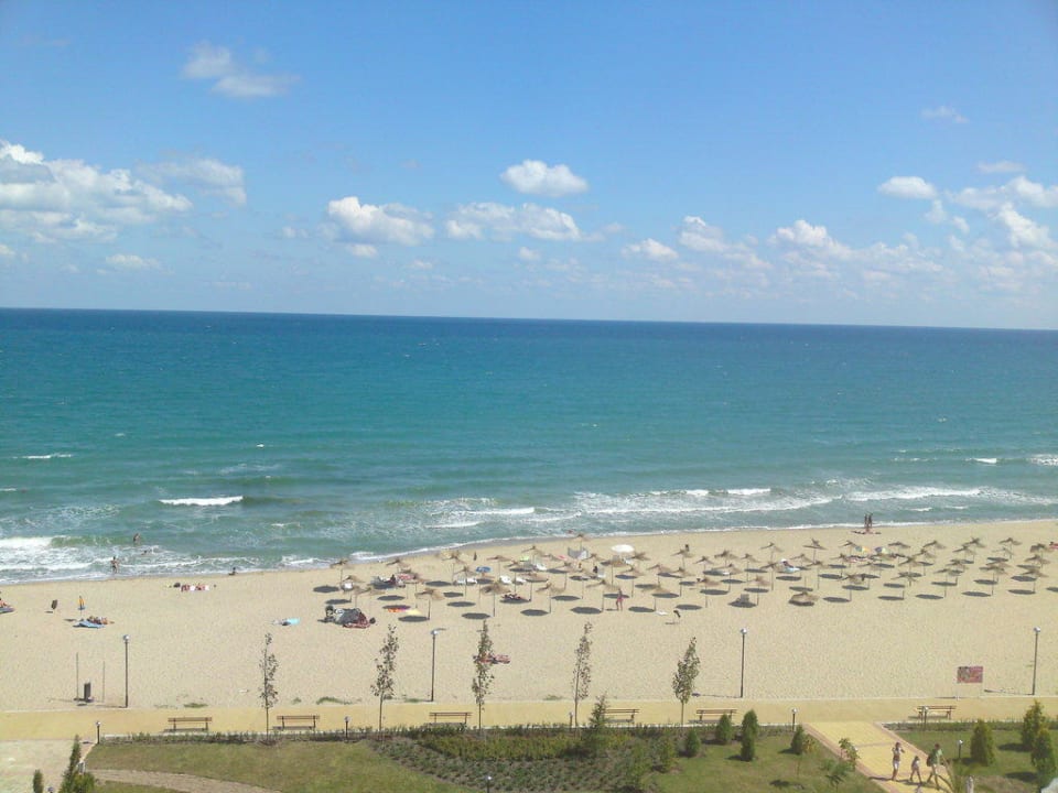 Ausblick vom Zimmerbalkon (5. Stock / Meerblick) Sol Luna Bay