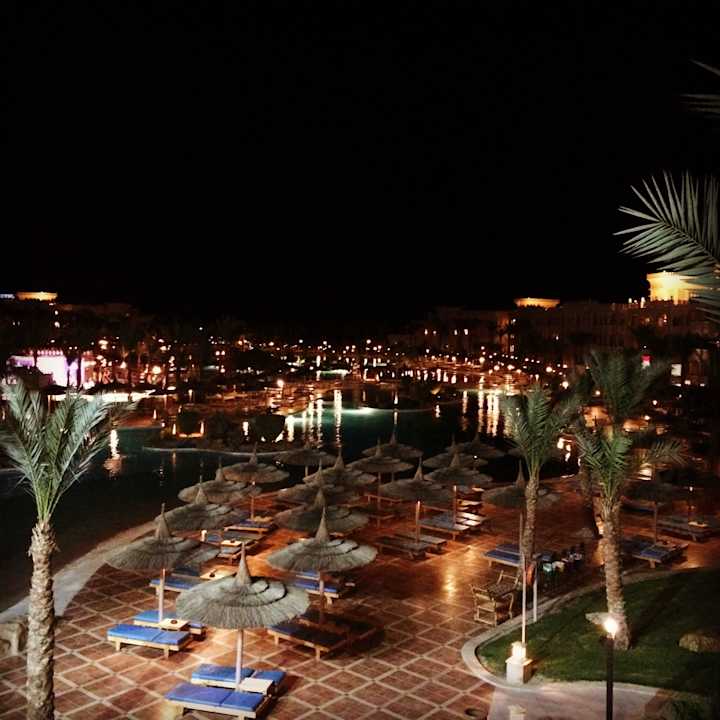 Ausblick Abends Pickalbatros Palace Resort