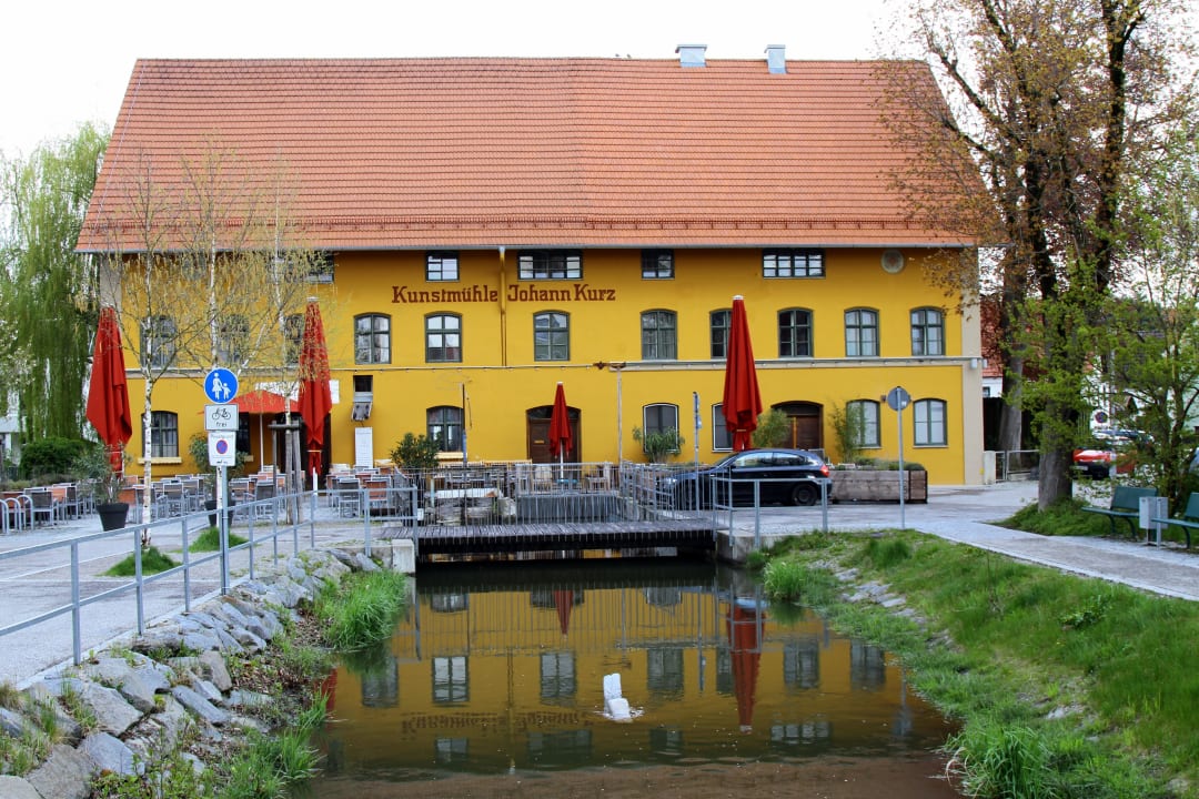 Restaurant & Hotel Kunstmühle Hotel