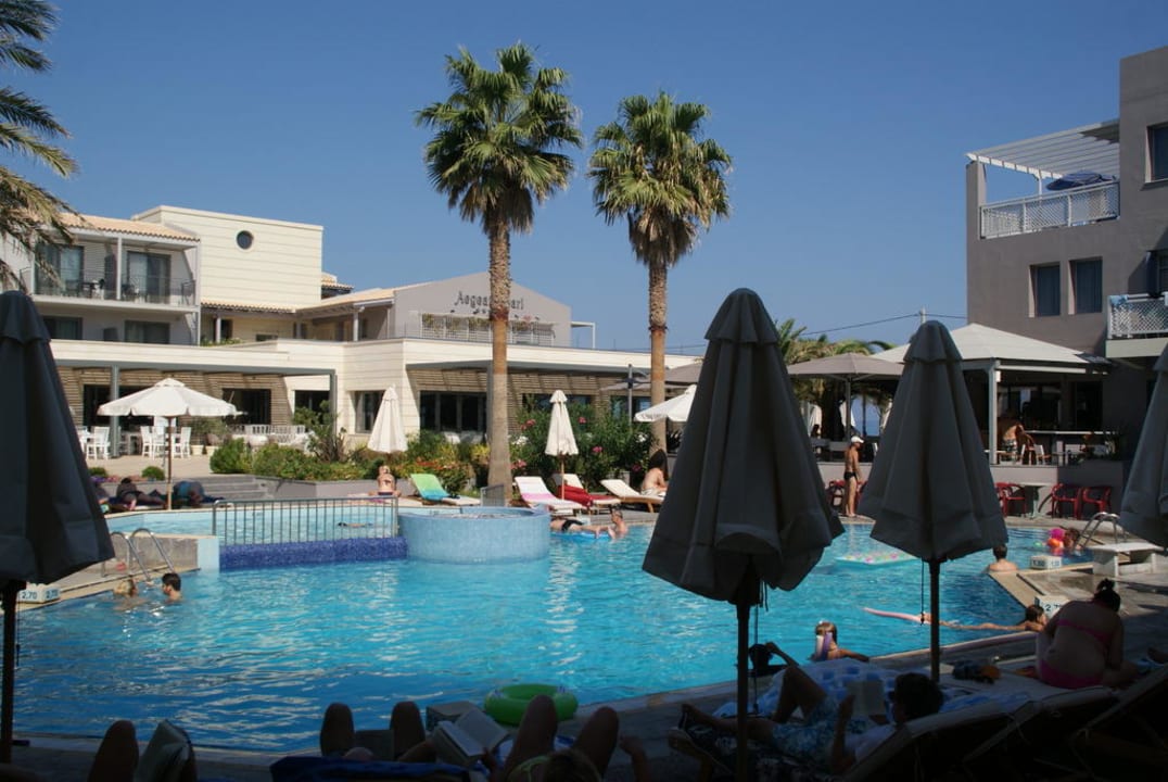 Hauptpool Pearl Beach