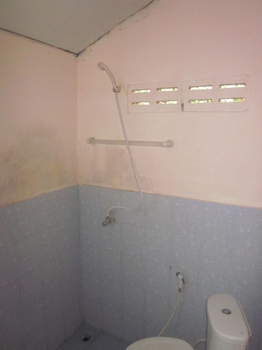 Dusche und Toilette Bungalows OK II