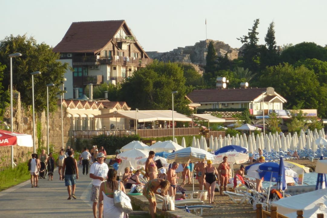 Außenansicht Hotel Neptün/Neptun