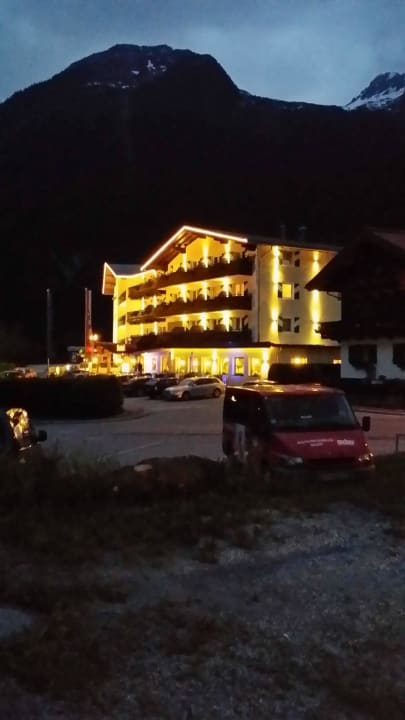 Hotel am Abend Klockerhaus