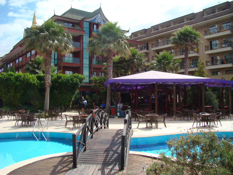 Blick von der Poolinsel Siam Elegance Hotels & Spa