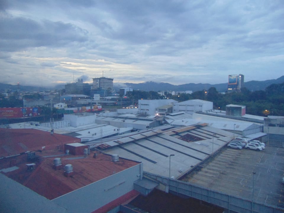 Ausblick Hotel Crowne Plaza San Jose Corobici