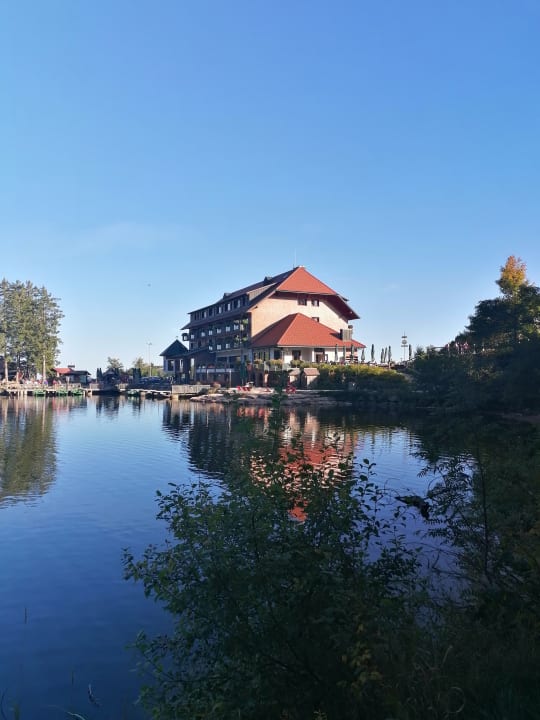 Außenansicht Berghotel Mummelsee