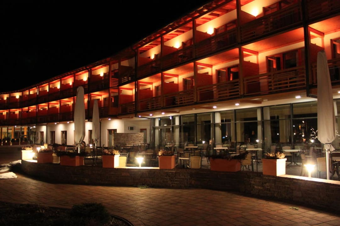 Abendbeleuchtung aja Fürstenhaus am Achensee