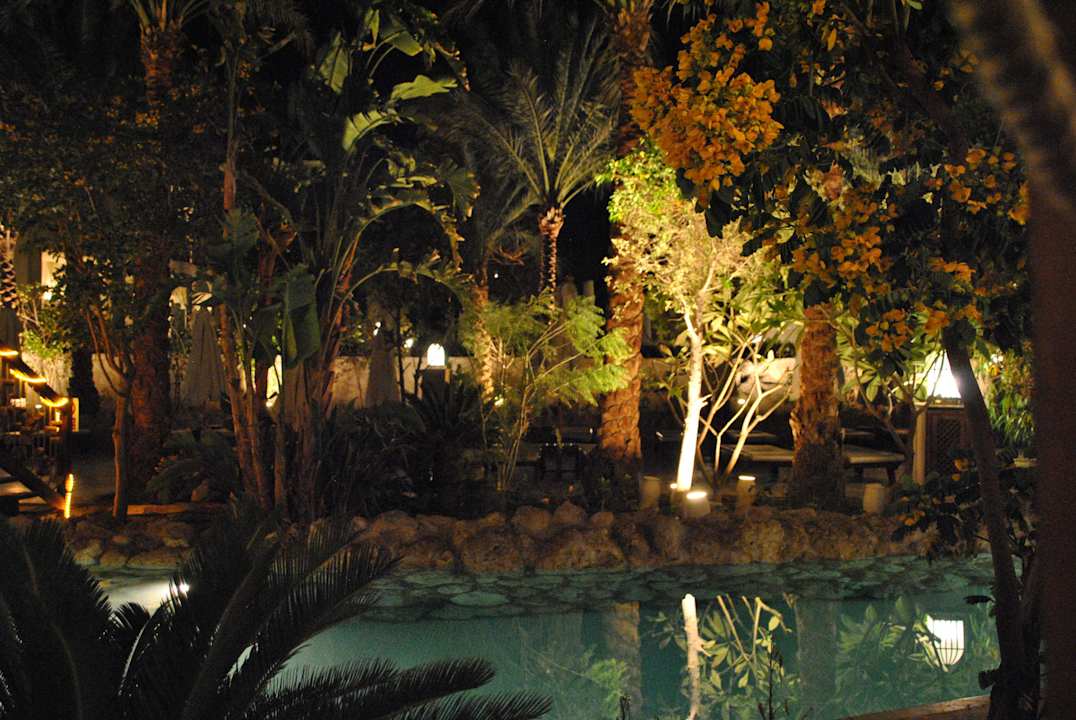 Ansicht bei Nacht The Grand Hotel Sharm El Sheikh