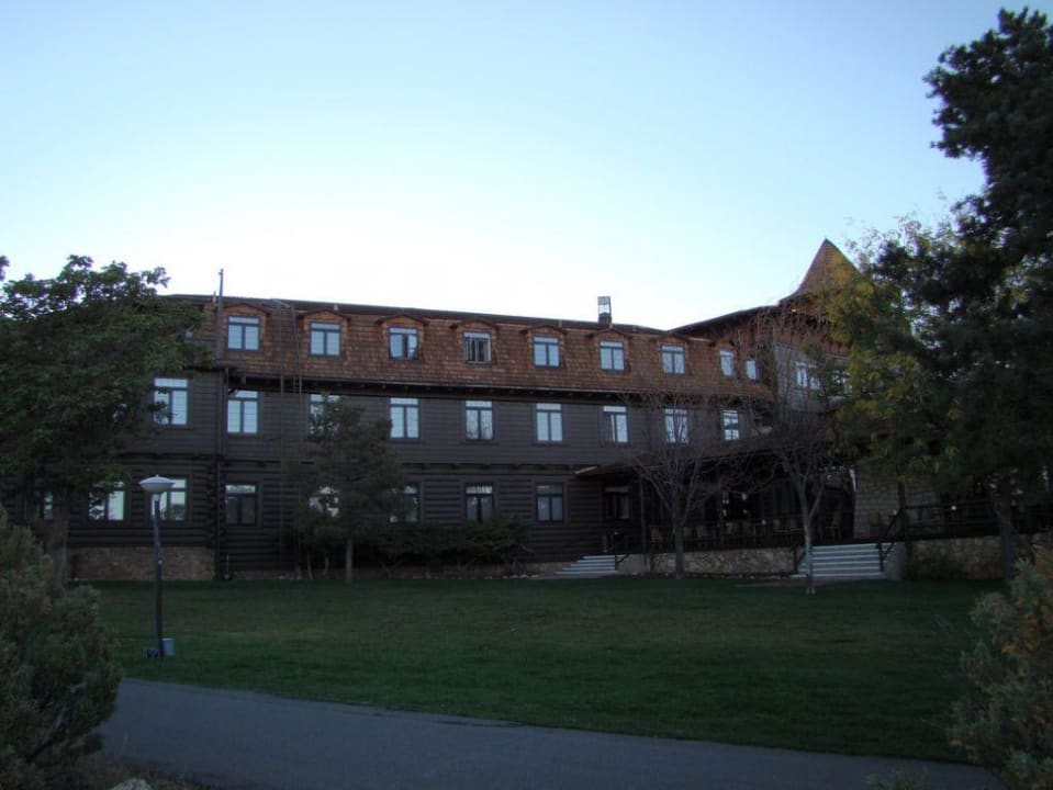 Rückseite des Hotels zum Rim Hotel El Tovar