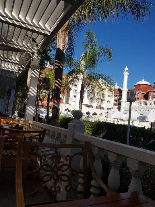 Gastro Royal Taj Mahal Hotel