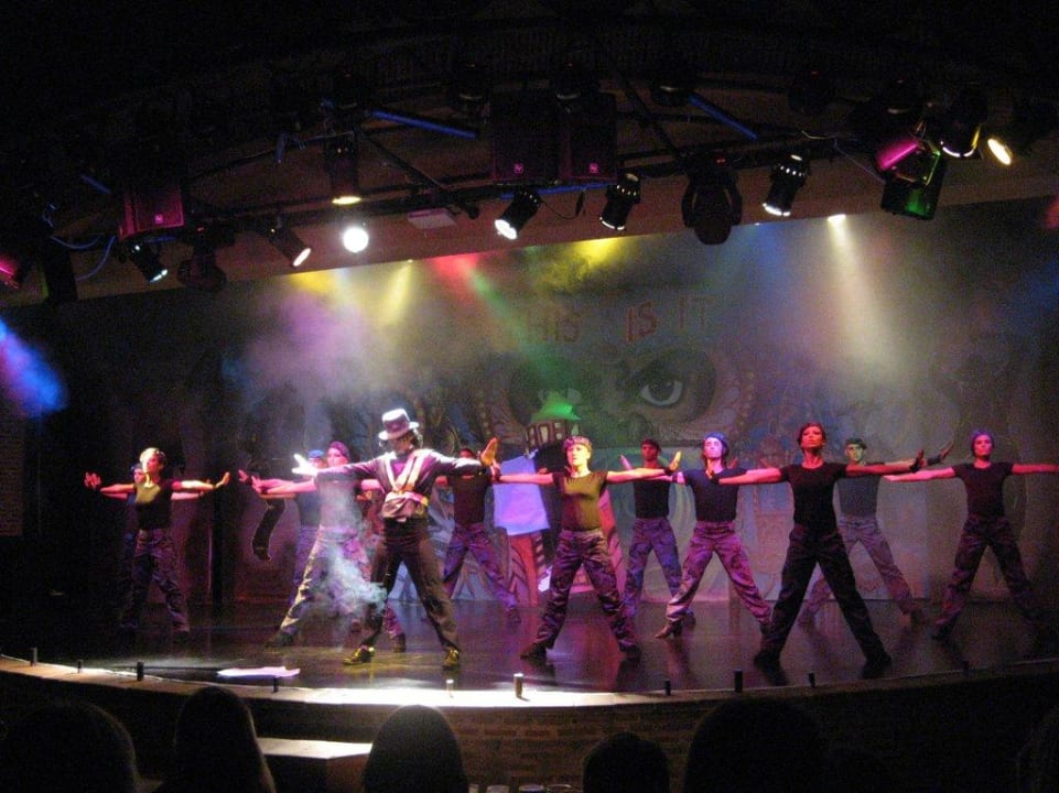 Шоу, посвященное М.Джексону Limak Limra Hotel & Resort