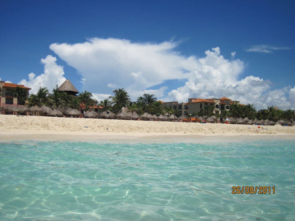 Vom Meer aus Sandos Playacar Beach Resort