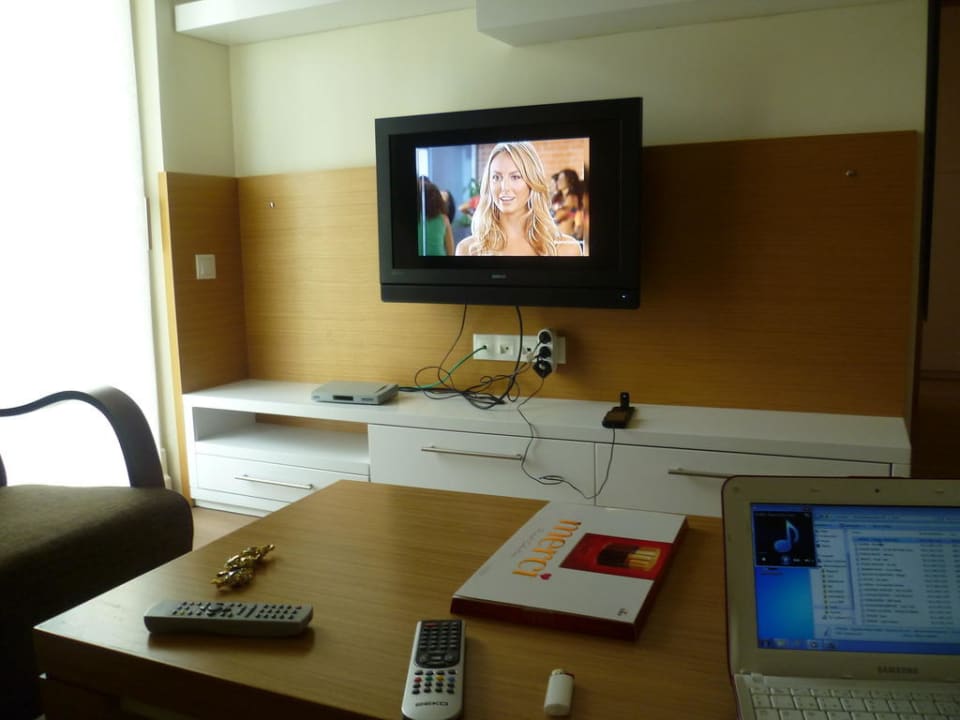 Wohn Zimmer Hotel Address Residence