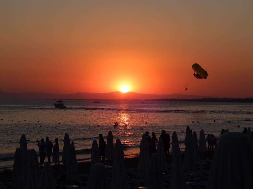 Strand Side Bay Hotel