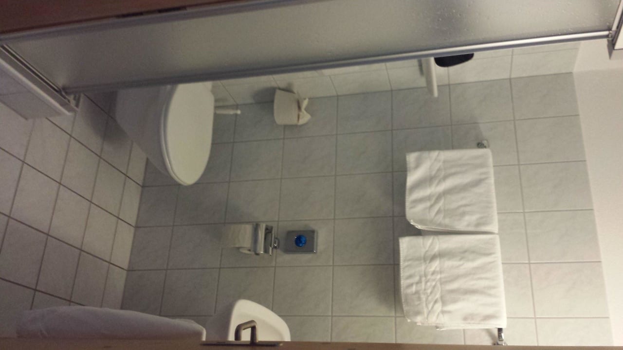 Bad mit Dusche Hotel Minotel Madrisajoch