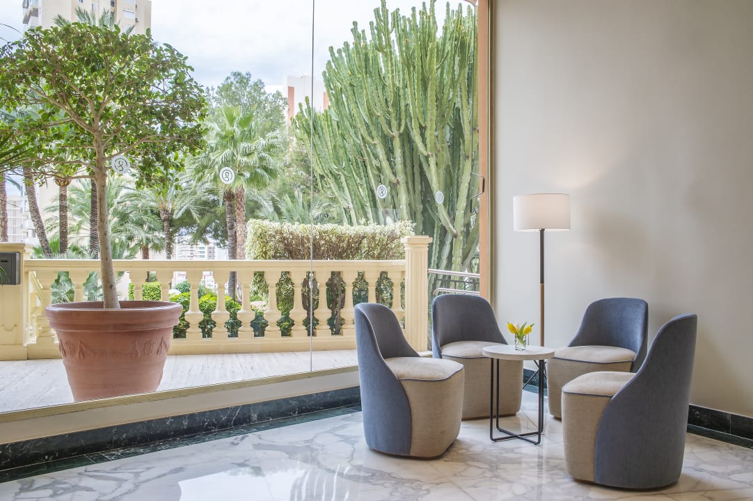 Lobby Hotel Benidorm East by Pierre & Vacances
